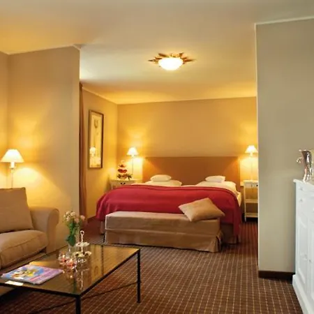 シュロス　エバーシュタイン 4* ゲルンスバッハ