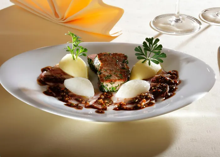 Schloss Eberstein 4*